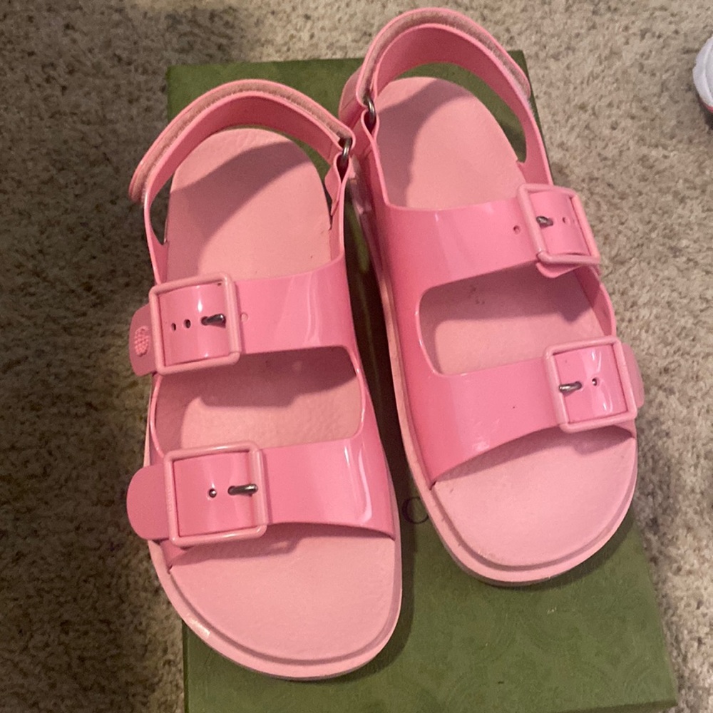 Worn a few times
